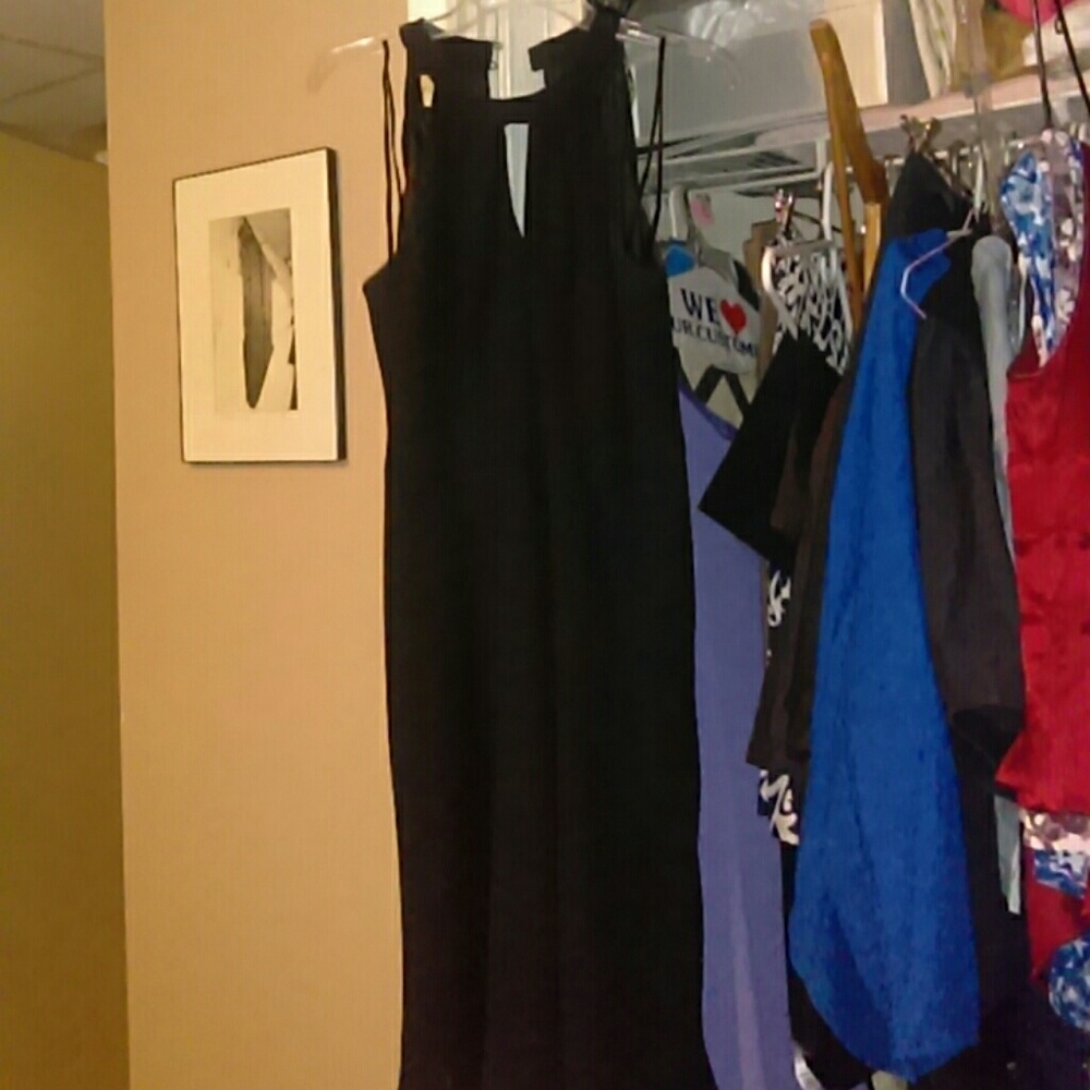 Sexy hot black dress great for wedding